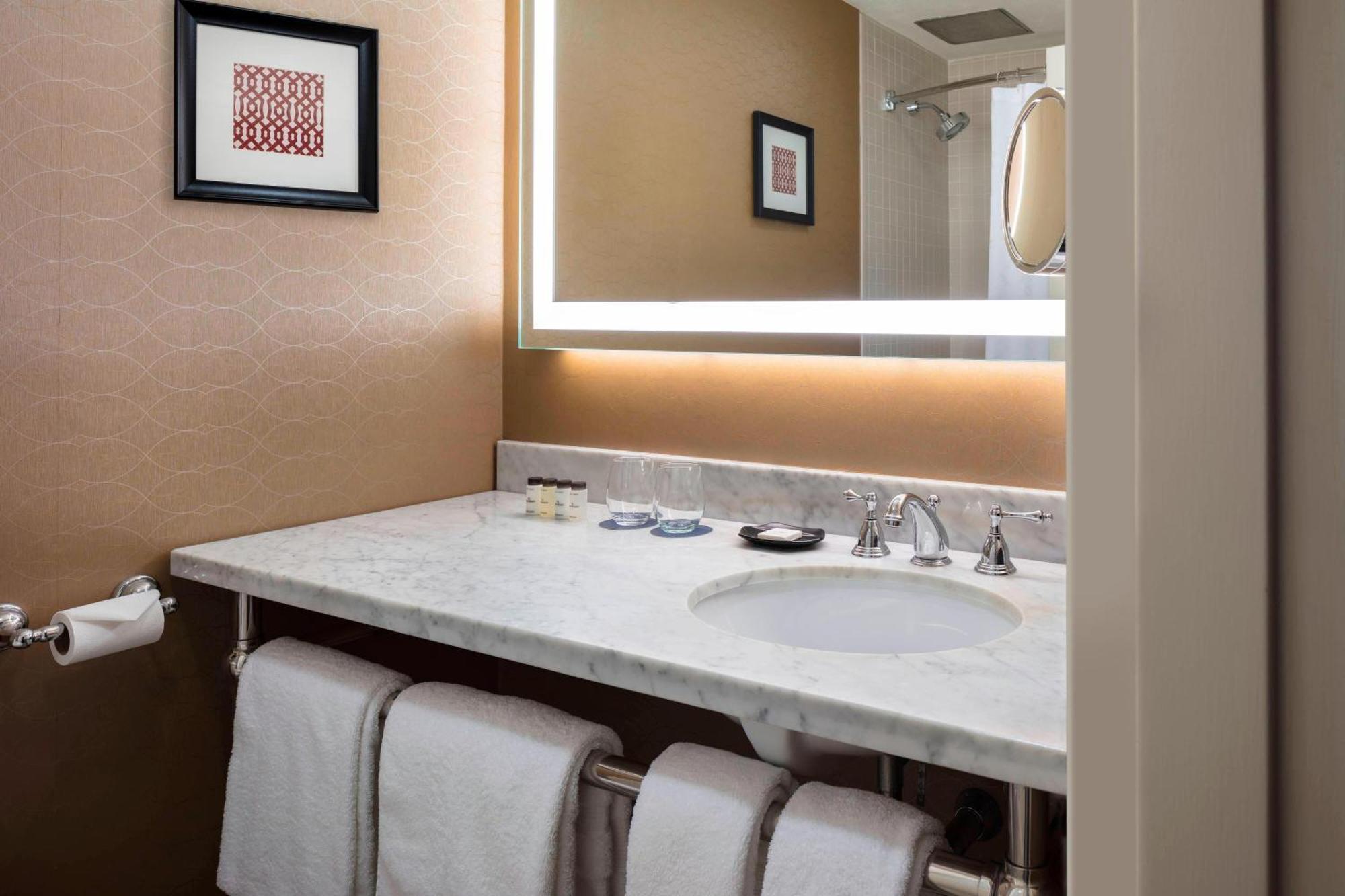 Sheraton Commander Hotel Cambridge Extérieur photo